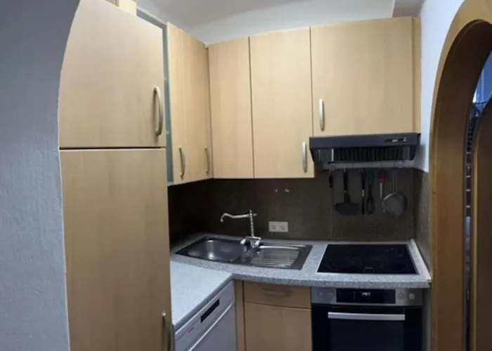 Wohnung 3 Mit Balkon Und Bergblick